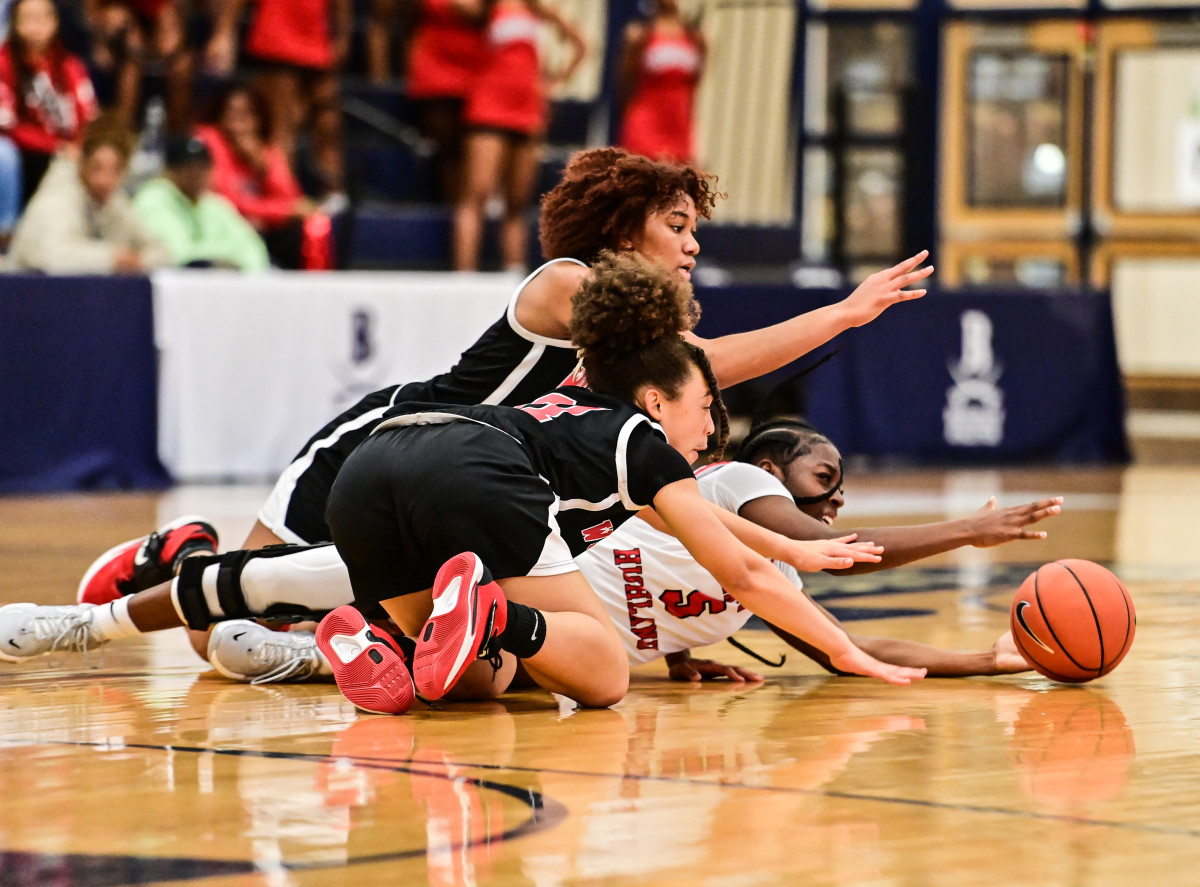 State Champions Invitational Girls Semifinals April 8, 2022. Woodward Academy vs Lake Highland Prep. Photo-Annette Wilkerson70