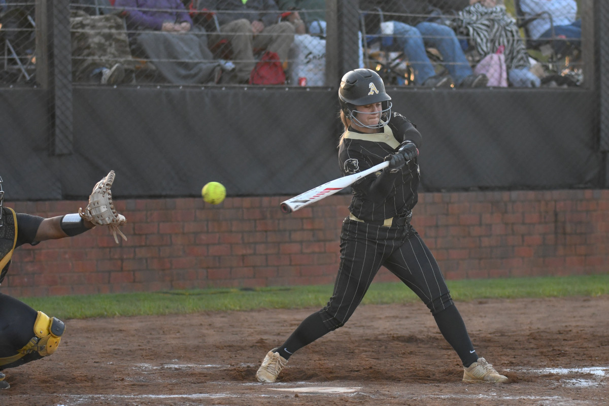 Photos: Amya Sampson lifts New Hope to 11-4 win over Amory on senior night  - Sports Illustrated High School News, Analysis and More