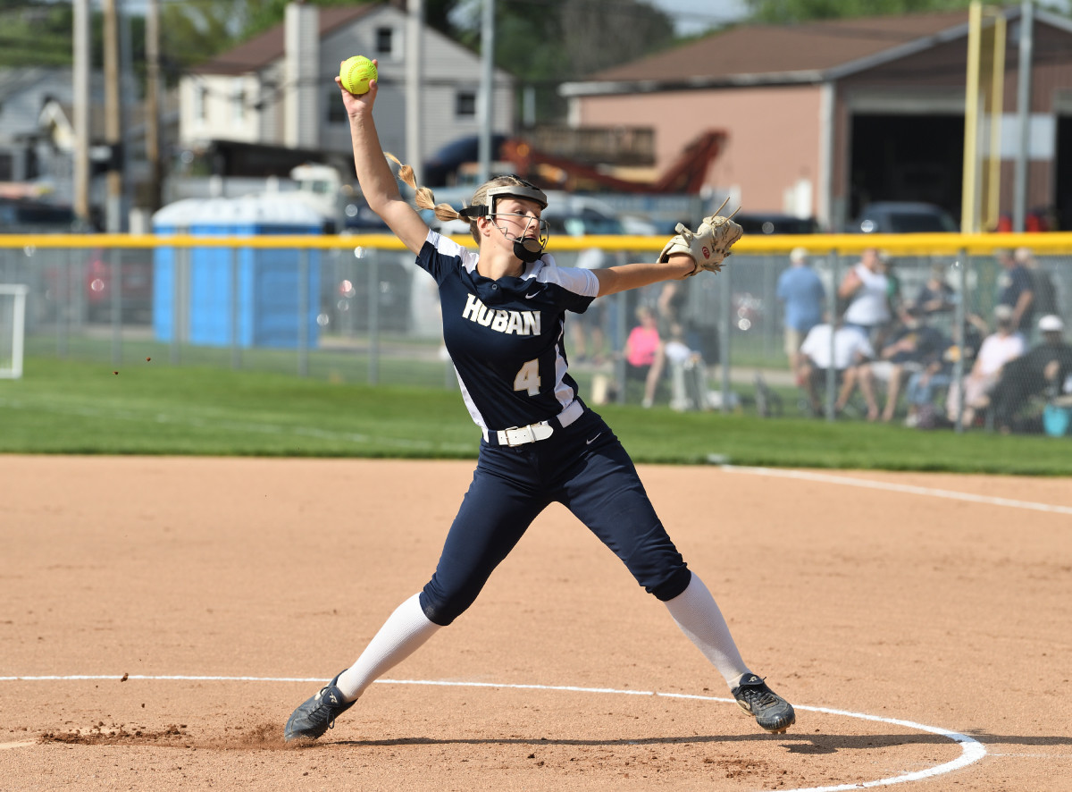 Archbishop Hoban pitcher Faith Porter delivers a pitch during the Knights' 11-0 win over Tallmadge in the 2022 OHSAA Division II district championship game. (Photo credit: Jeff Harwell)
