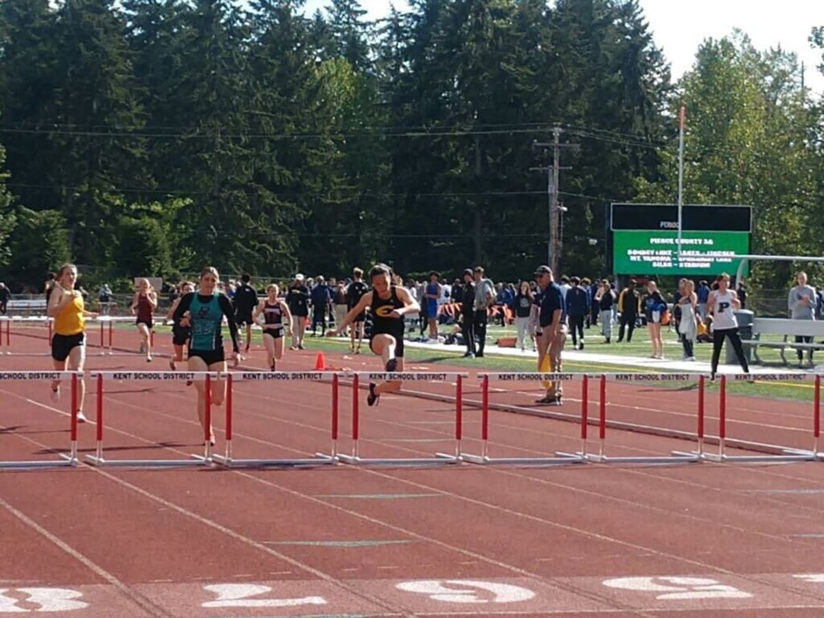 2022-05-20 at 5.33.25 PMgrace twist evergreen vancouver track district meet 2022 doug drowley 2