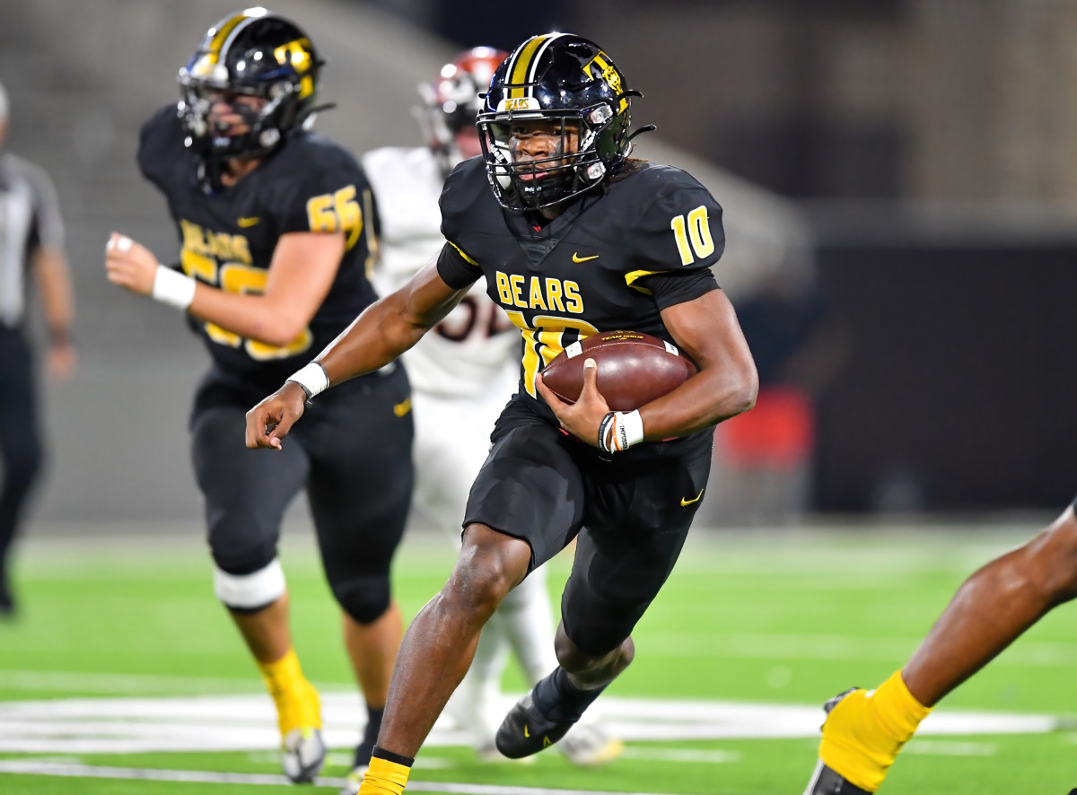 Terry Bussey dances Timpson into Texas high school state championship
