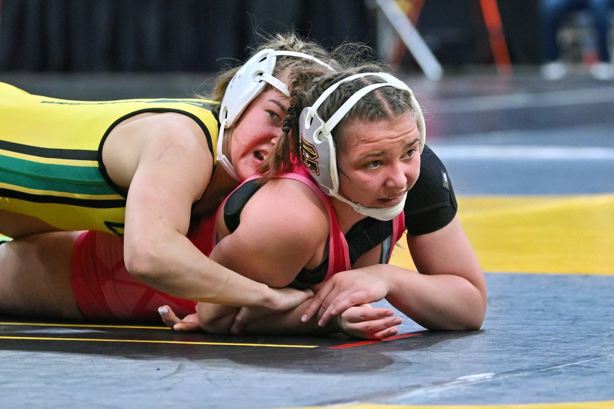 a Oregon 6A:5A Girls wrestling state finals 2023 Leon Neuschwander 34