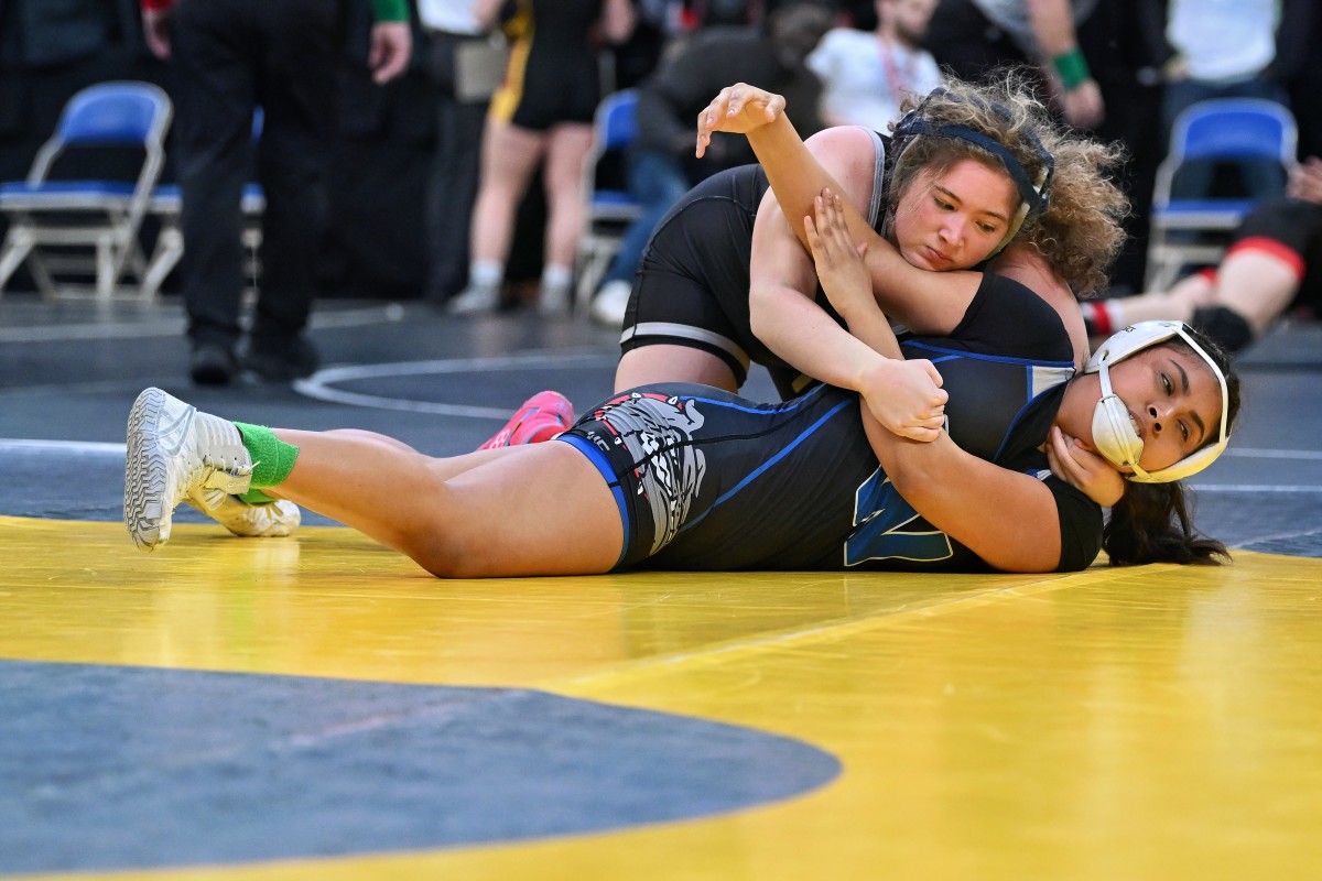 a Oregon 6A:5A Girls wrestling state finals 2023 Leon Neuschwander 57