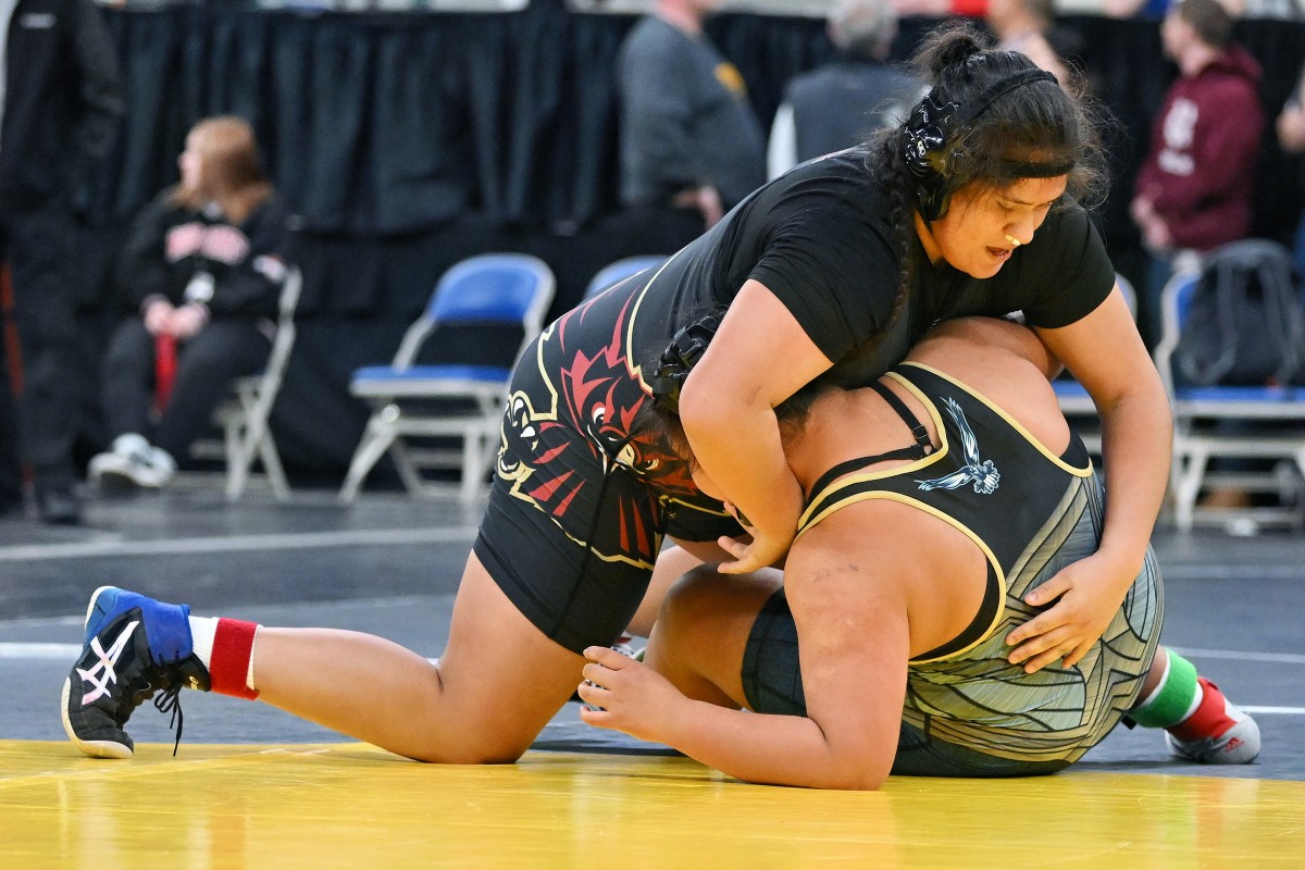 a Oregon 6A:5A Girls wrestling state finals 2023 Leon Neuschwander 67