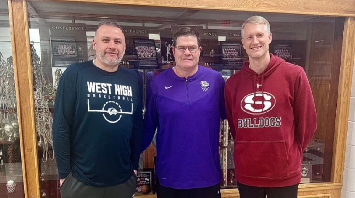 3 Northwest Arkansas basketball coaches embrace a unique bond with each