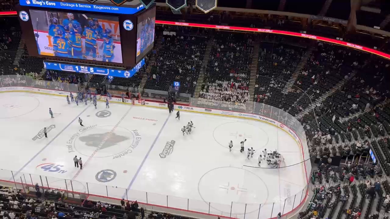 3 Minnesota schools to play in 2023 NCAA men's ice hockey tournament -  Sports Illustrated Minnesota Sports, News, Analysis, and More