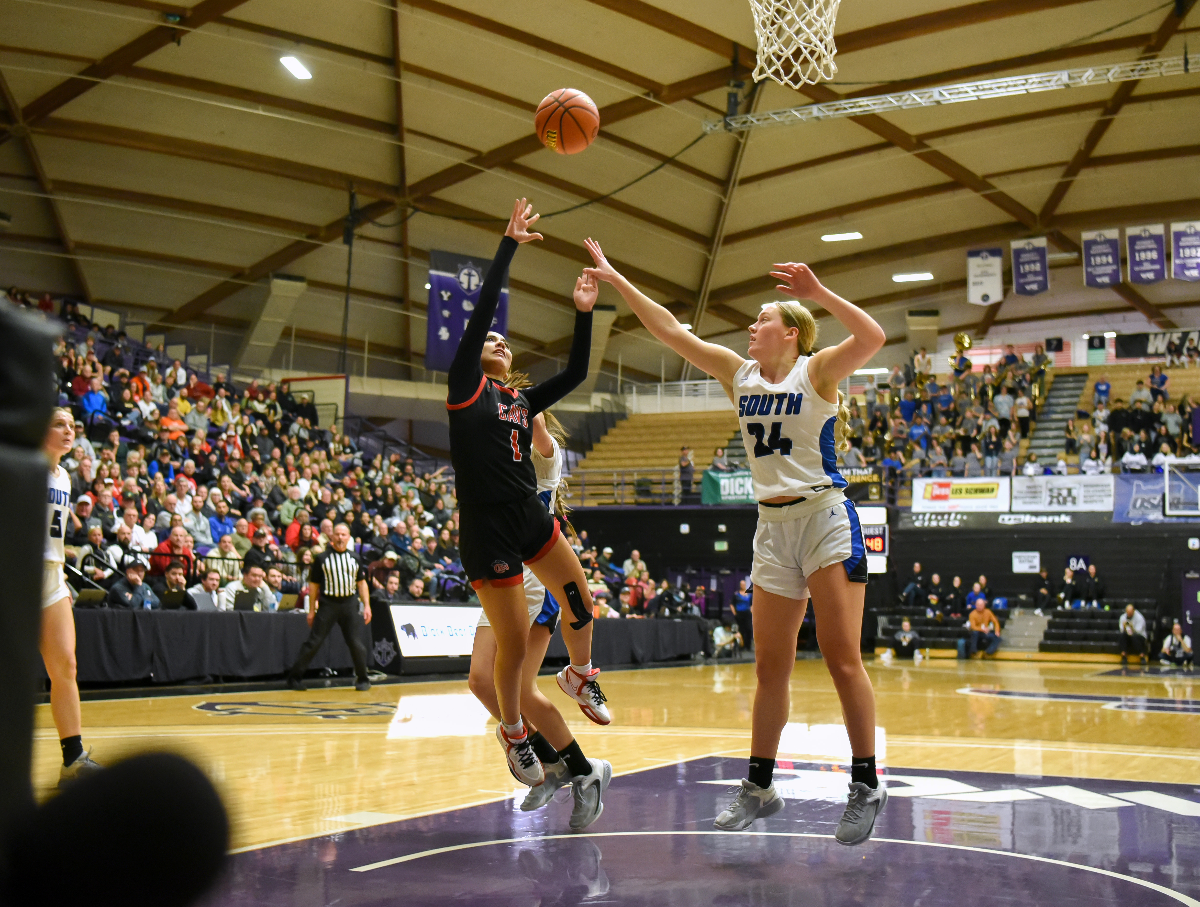 South Medford Clackamas 6A Oregon girls basketball final Taylor Balkom 04
