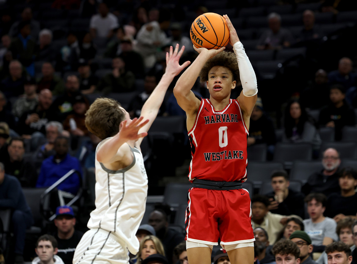 Trent Perry (0) nearly recorded a triple-double in the CIF State Open Division championship at Golden 1 Center.