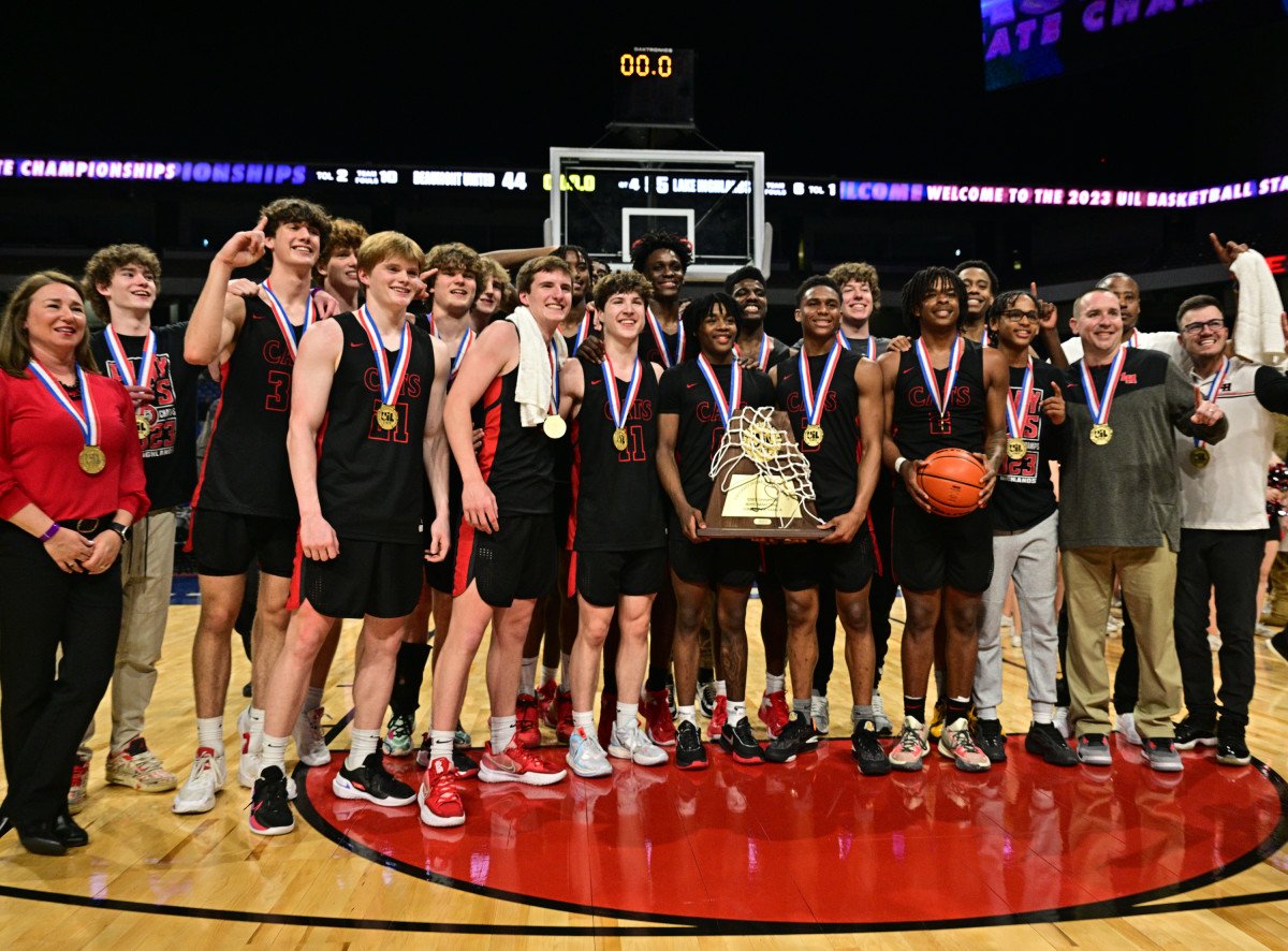 Lake Highlands Beaumont United Texas boys basketball 6A UIL state championship 031123 Tom Dendy 16