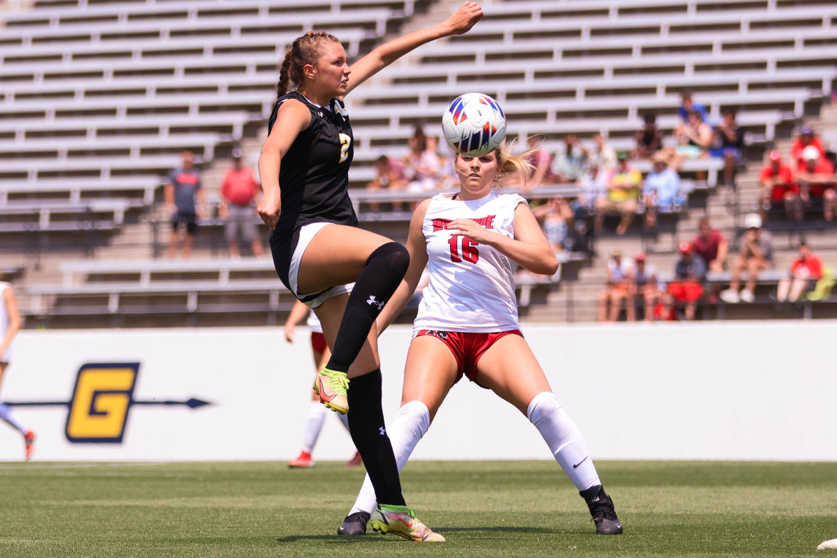 Kiley Eckard of Manteo settles the ball during Saturday's NCHSAA 2-A state championship game.