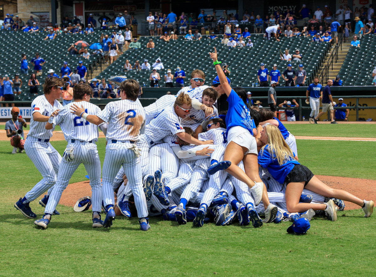 UIL Class 5A State Baseball Championship Game June 11, 2022 Friendswood vs Georgetown. Photo-Tommy Hays28