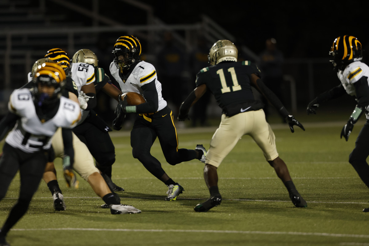 St. Vincent-St. Mary vs Cleveland Heights football Tim Wilson 13