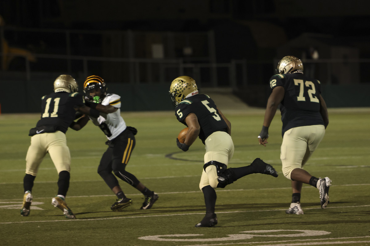 St. Vincent-St. Mary vs Cleveland Heights football Tim Wilson 34