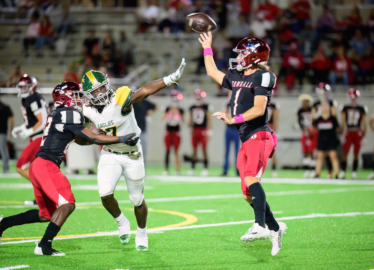 The Tomball Cougars rallied from a 7-0 halftime deficit to beat district rival Klein Forest 20-17 in double overtime on October 22, 2022 to move into first place in the 15-6A district standings.