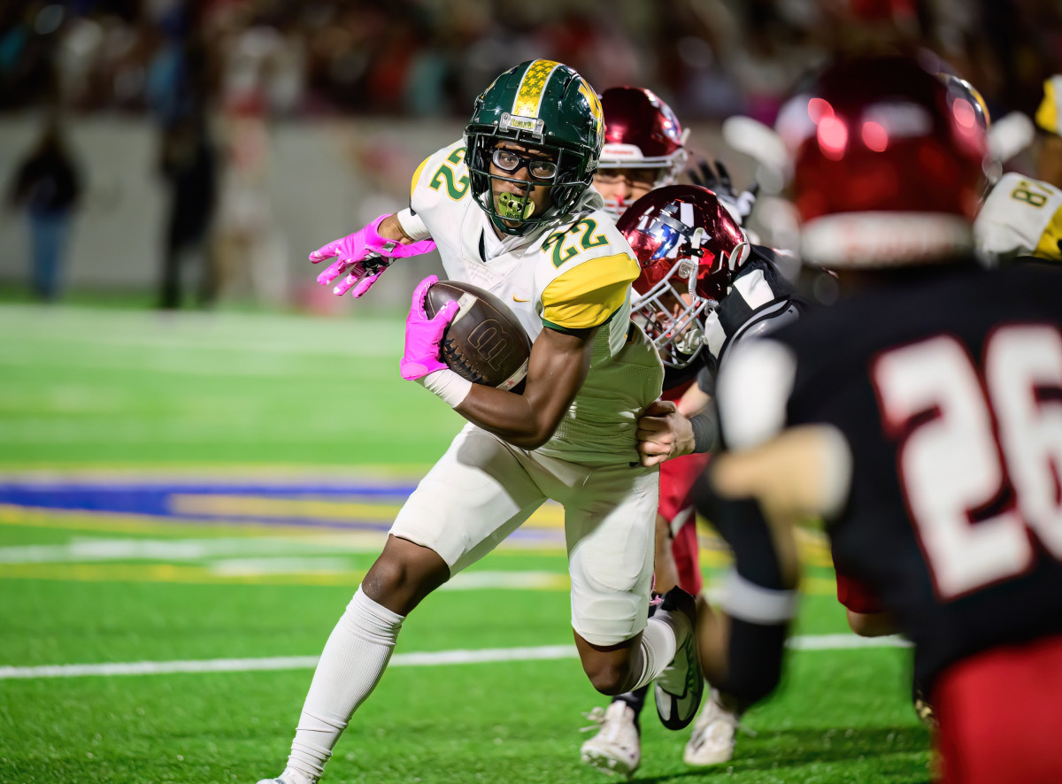Tomball Klein Forest Texas football 102122 Rob August 32