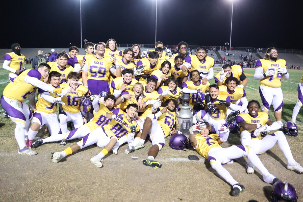 Lemoore celebrates its first Milk Can win since 2015. Photo: Chris Aguirre