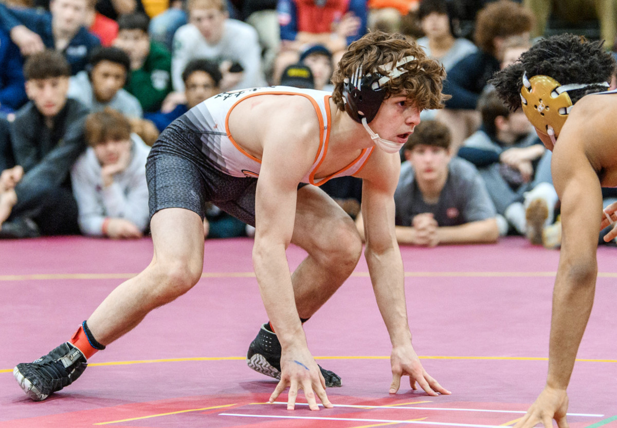 St. Charles East's Ben Davino claimed his spot as the nation's No. 1 wrestler at 132 with a win over then No. 1 Marcus Blaze of Perrysburg (Ohio) at the Walsh Ironman.