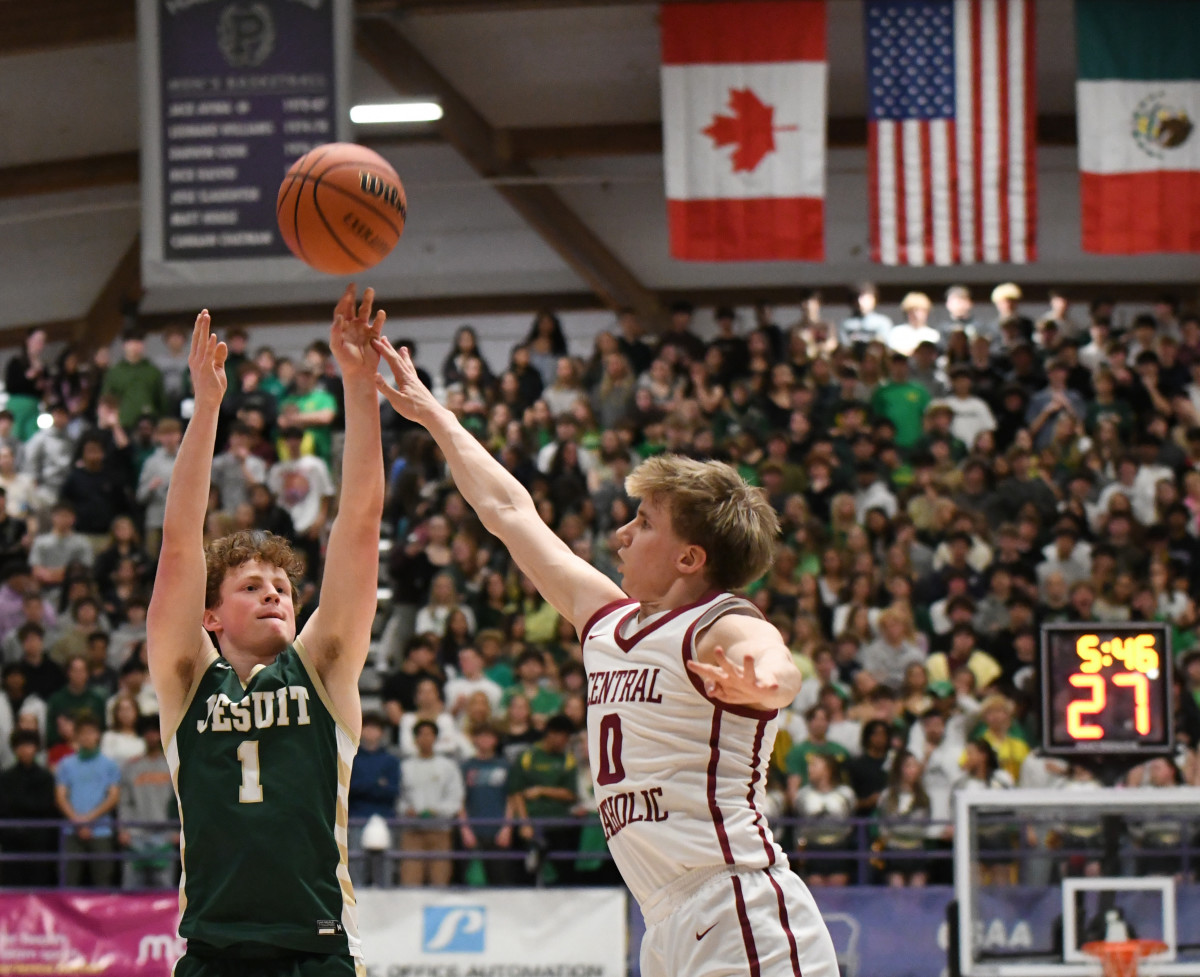 Jesuit Central Catholic 6A Oregon boys basketball quarterfinal 2024 Taylor Balkom 25