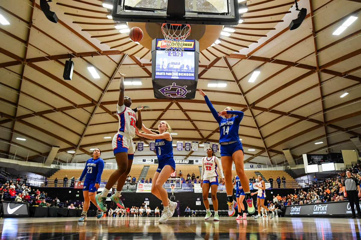 Benson Grants Pass 6A Oregon girls basketball quarterfinal 2024 Naji Saker -52