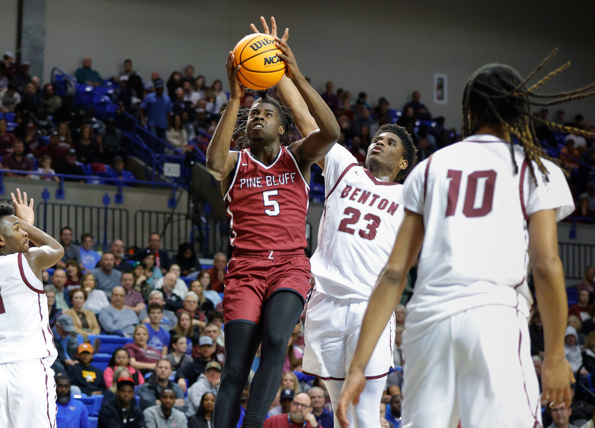 Pine Bluff's Courtney Crutchfield took MVP honors in the Class 5A state title game against Benton on Friday. (Photo by Tommy Land)