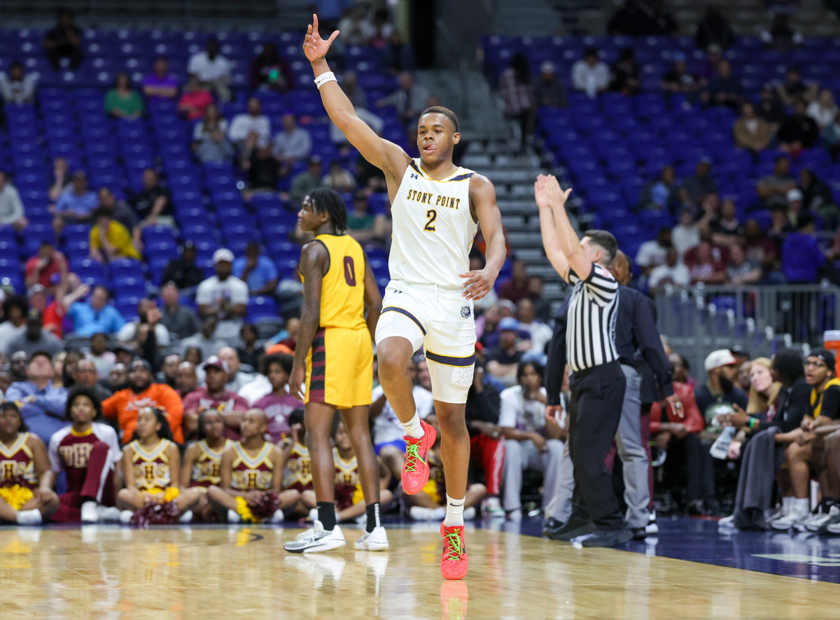 Villanova signee Josiah Moseley celebrates during the first half of Stony Point's Class 6A state semifinal game against Beaumont United on Friday night at the Alamodome in San Antonio.