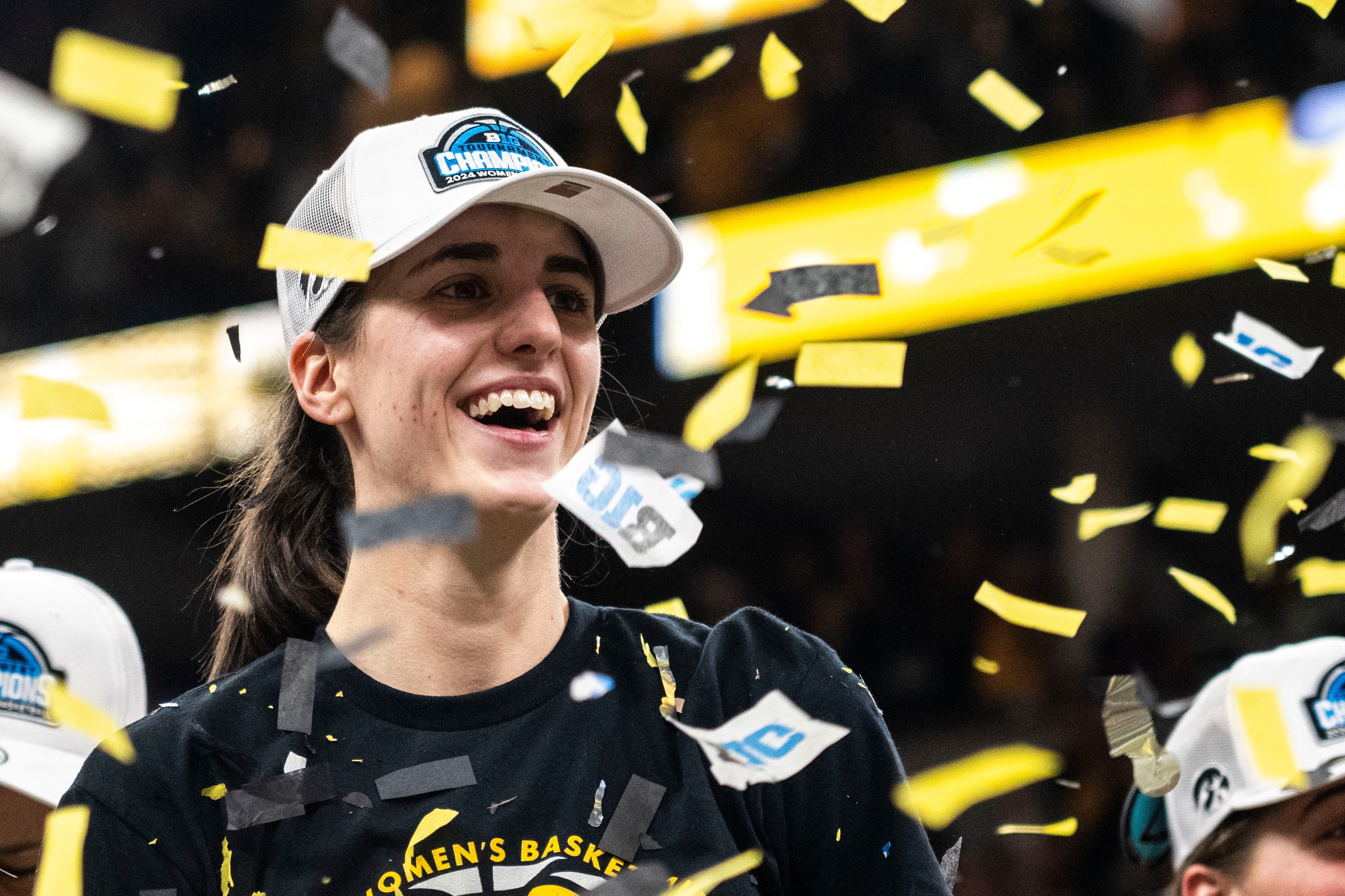 Caitlin Clark will try to shine the same kind of spotlight on the WNBA she has on women's college basketball. (USA Today photo)