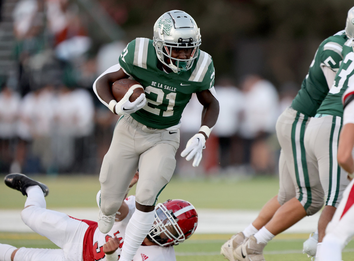 De La Salle junior running back Dominic Kelley rushed 25 times for 135 yards and a touchdown last week against St. Francis. File photo: Dennis Lee