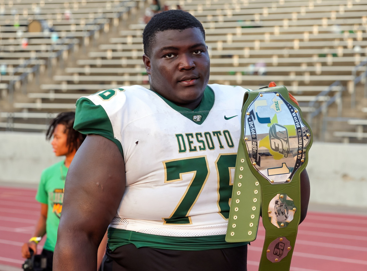 Look: DeSoto (Texas) lineman Byron Washington's junior year in pictures -  Sports Illustrated High School News, Analysis and More