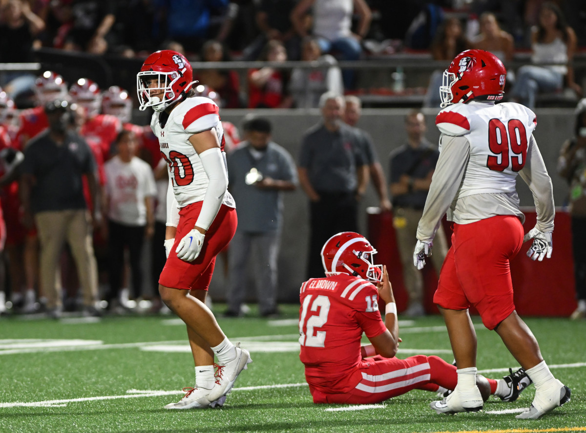 Photos Mater Dei football routs Kahuku to remain undefeated Sports