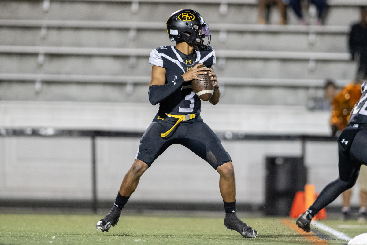 St. Frances quarterback Michael Van Buren hit a big gainer of the first play of the contest, but Mater Dei forced him into two turnovers that resulted in defensive touchdowns for the Monarchs.