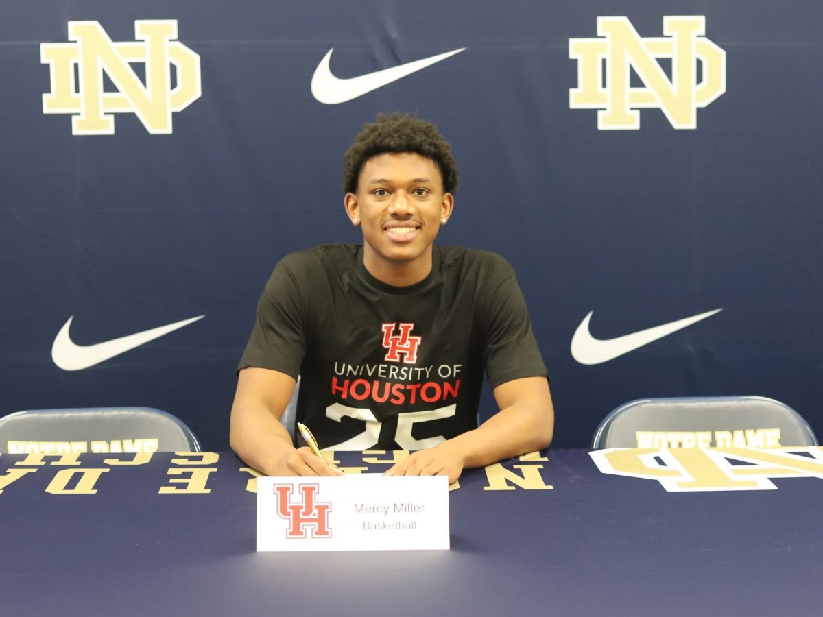 Mercy Miller signs with Houston on Signing Day.