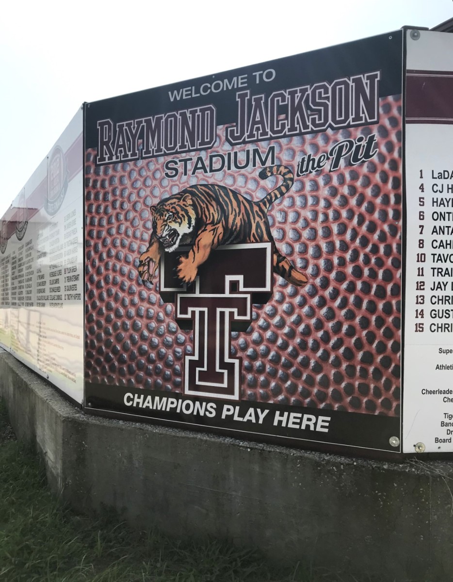 texas high school football stadium series 2023Raymond Jackson (Cox)
