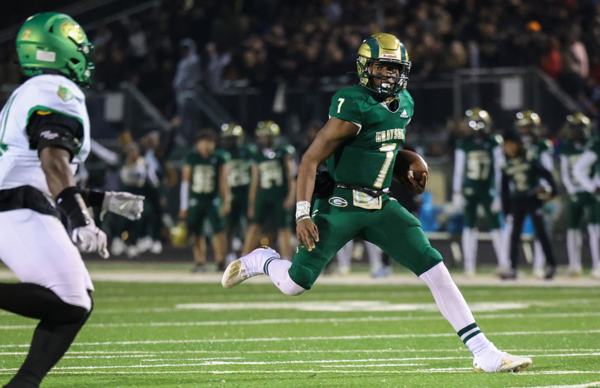 Grayson quarterback JD Davis (7) tossed a touchdown pass and made several key plays with his arm and his legs to lead the Rams' offense in its win over Buford.