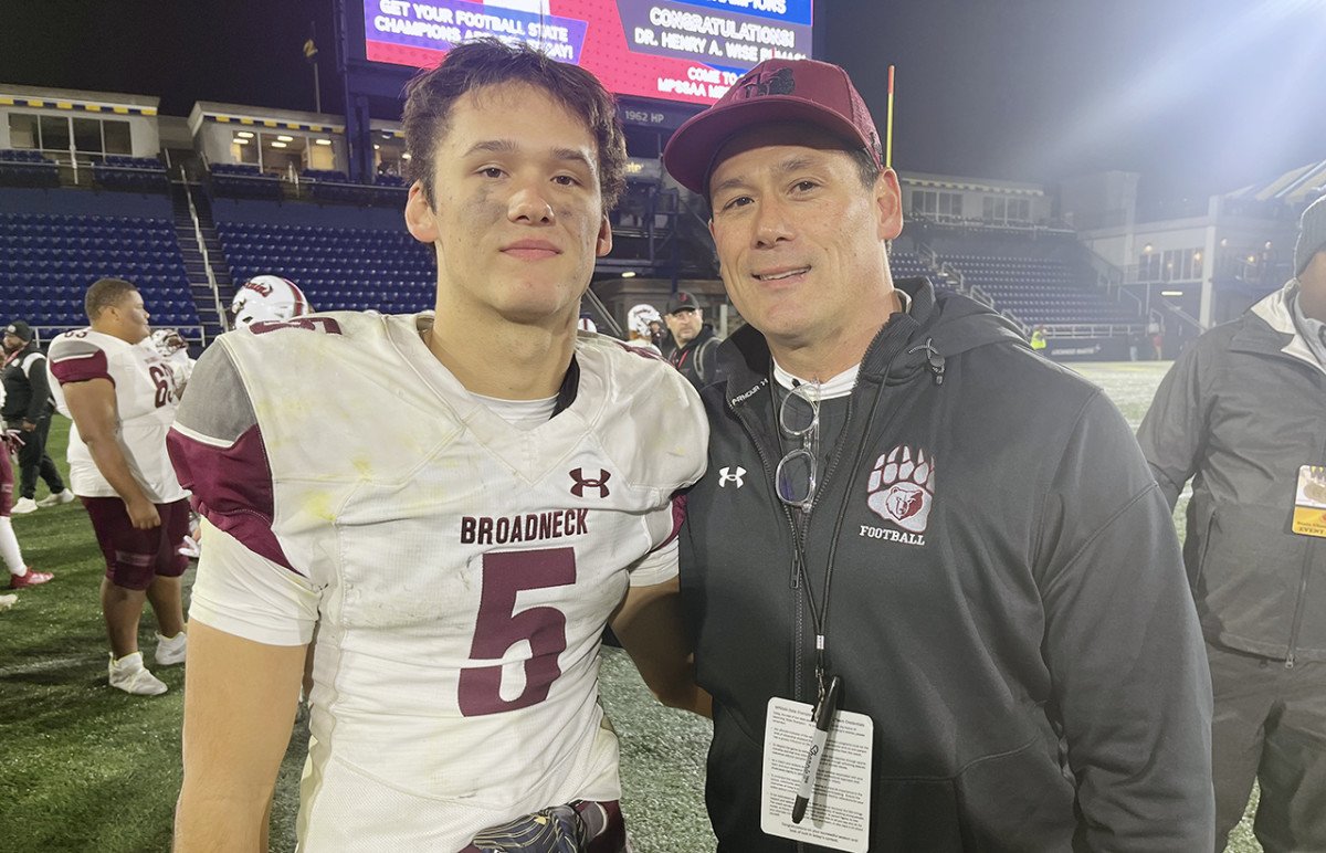 Eli Harris (left) helped Broadneck, coached by father Rob, reach the Class 4A state final last Friday at Navy. The Bruins fell to Wise.