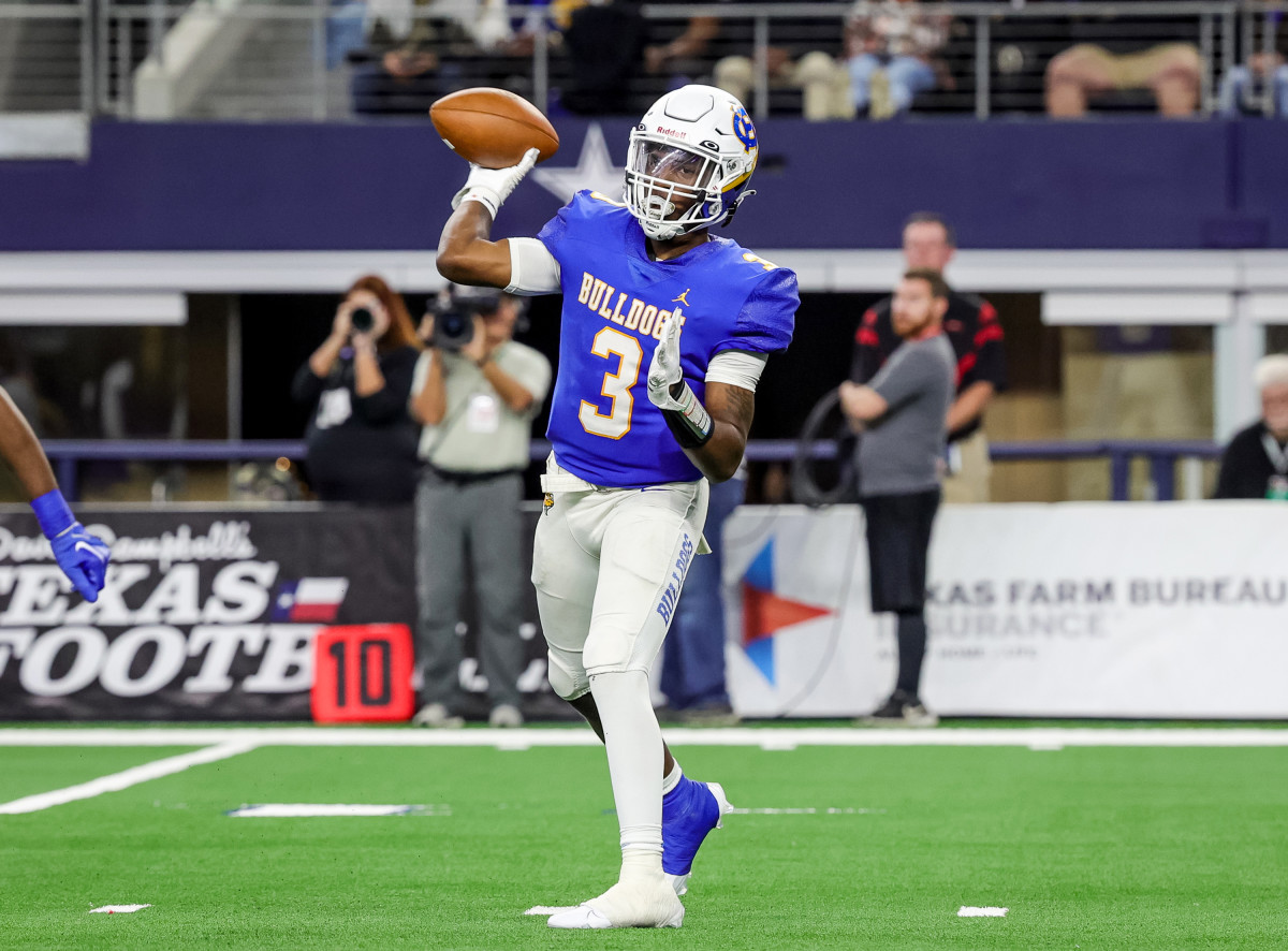 Demetrius Brisbon releases a pass in the UIL Class 4A Division I championship on Friday at AT&T Stadium.