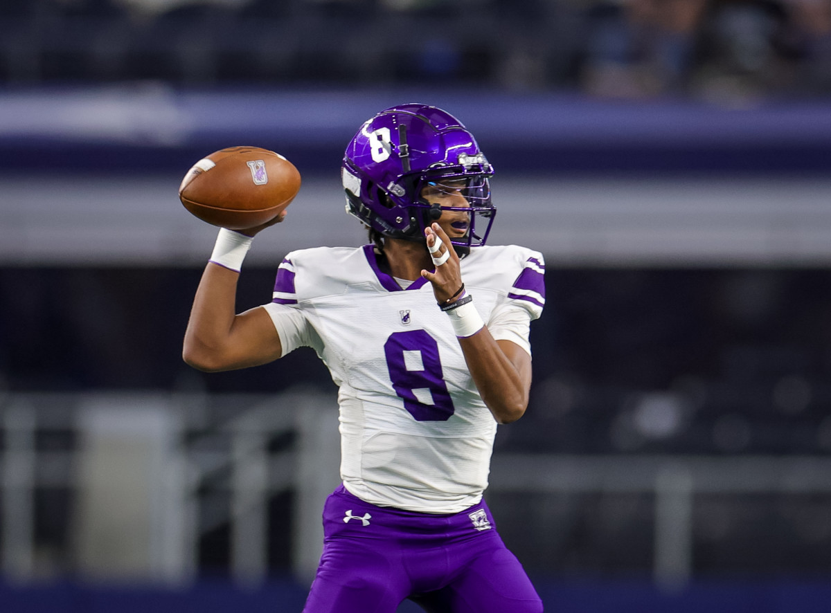 Anna QB Ziondre Williams surveys the defense in a first half UIL 4A Division I state championship trouncing of Chapel Hill on Friday at AT&T Stadium.