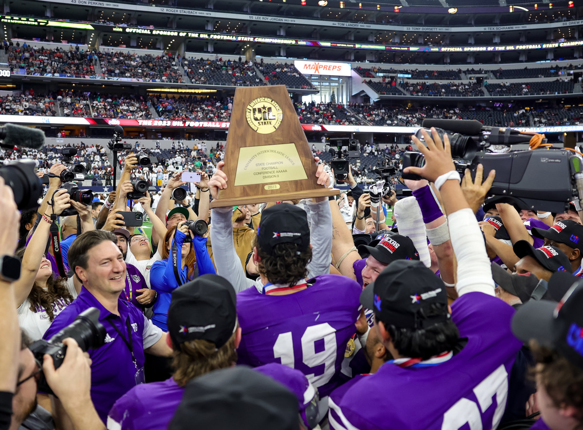 South Oak Cliff vs Port Neches Groves UIL 5A Division 2 Final December 16, 2023 Photo-Tommy Hays21