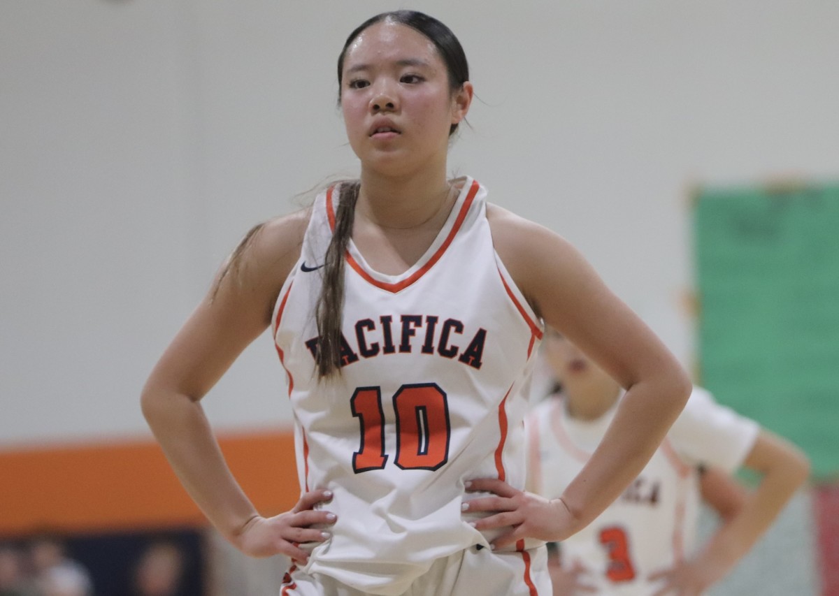 Lauryn Ham during a 42-25 win over Edison on Nov. 17.