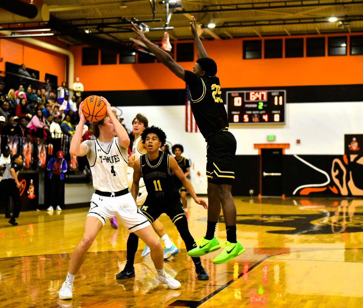 Midwest City boys roll to decisive win against Norman North for Putnam